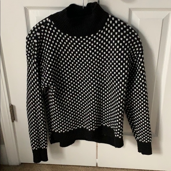 Black and White Cowl Neck Type sweater- BP Brand - Picture 1 of 2